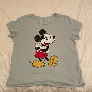 Pale blue T-shirt, medium